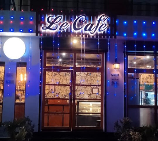 Le Cafe Model Town Le Cafe Model Town