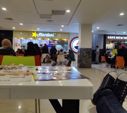 Hardee’s Mall of Multan Hardee’s Mall of Multan